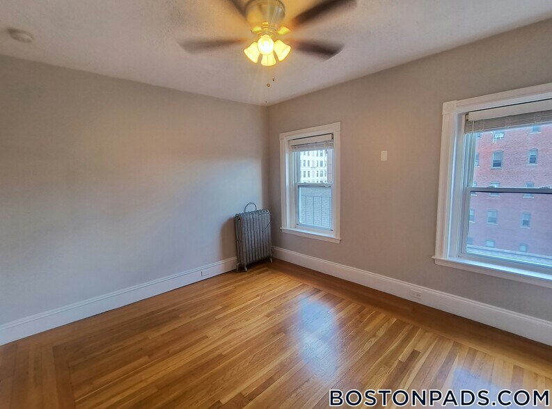 Building Photo - 900 Massachusetts Ave