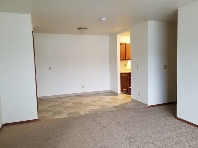 Building Photo - The Metro on Eastern