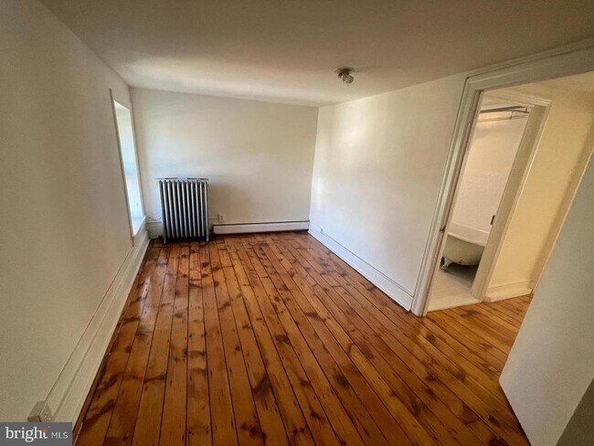 Building Photo - 3527 Indian Queen Ln