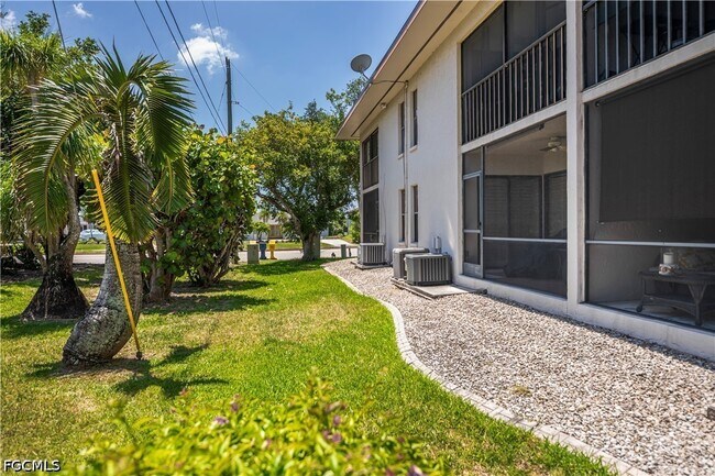 Building Photo - 5255 Coronado Pkwy
