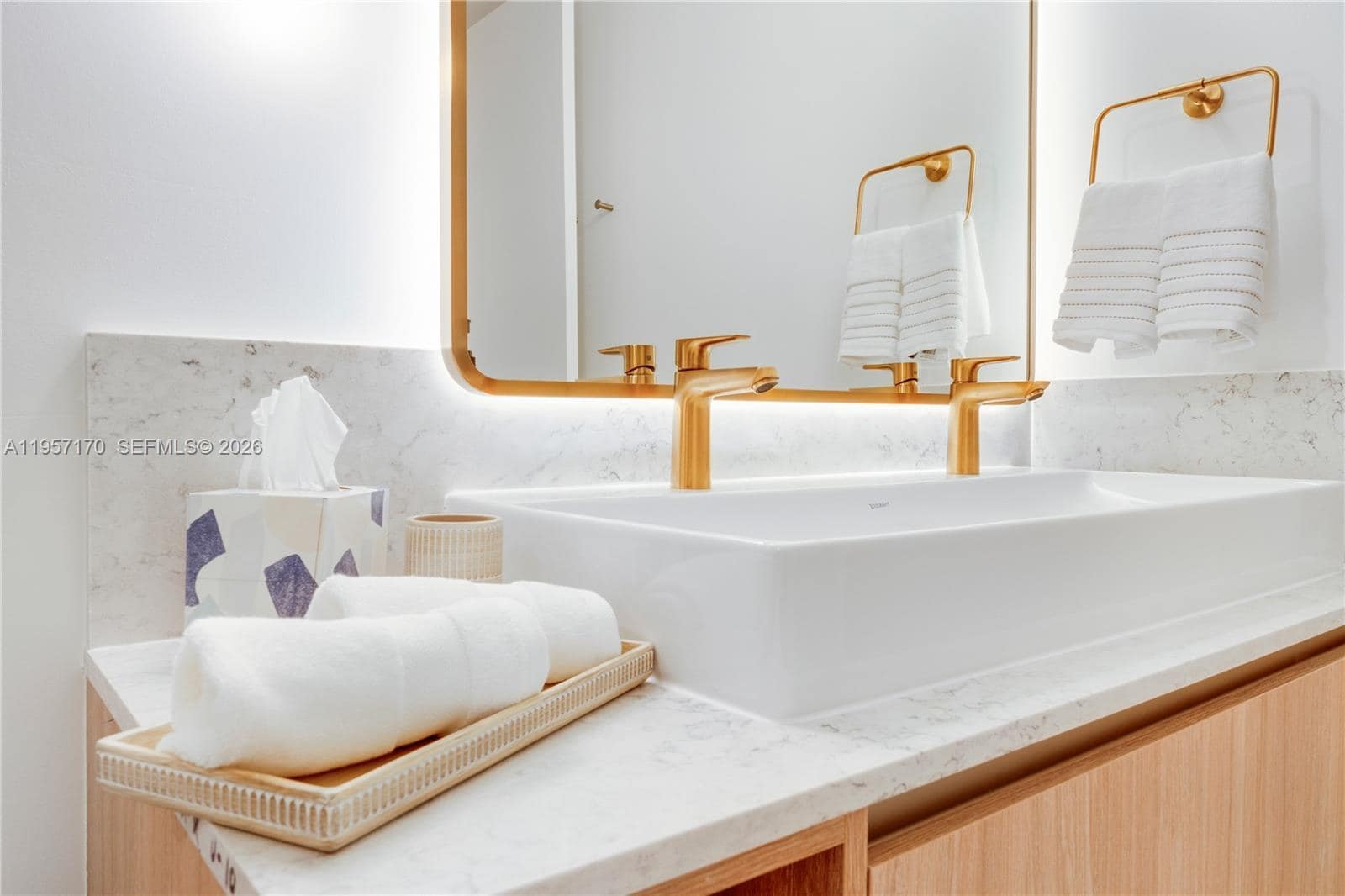 Building Photo - 159 NE 6th St