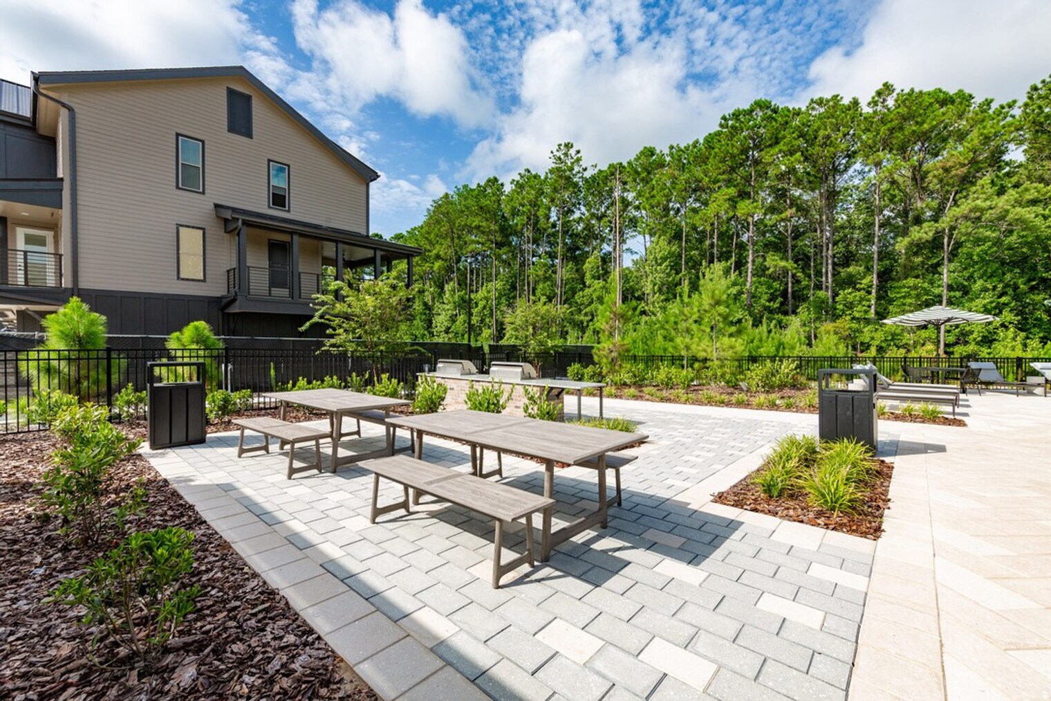 Building Photo - 11830 Buckfield Cir