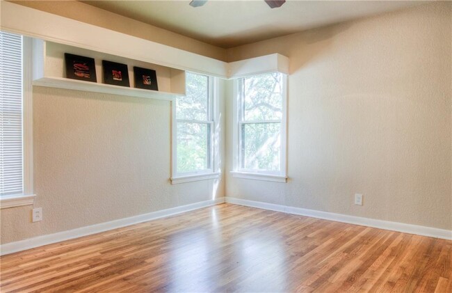 Building Photo - 1603 Lightsey Rd