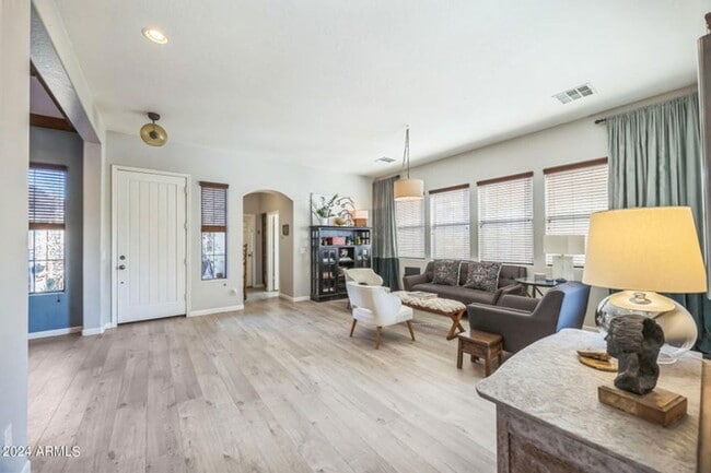 Building Photo - 18225 W Paseo Way