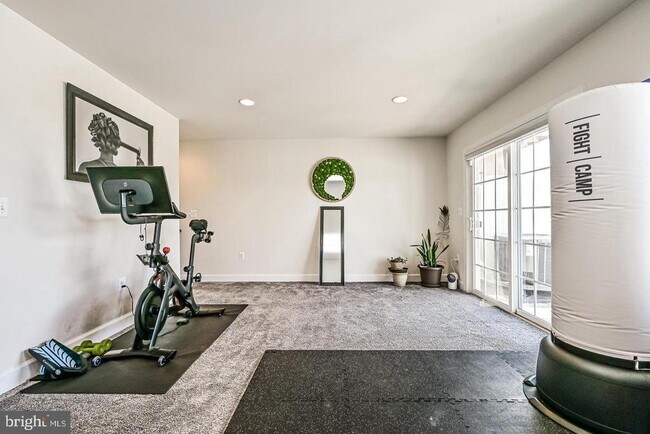 Building Photo - 13821 Litespeed Way