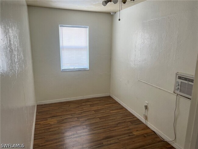 Building Photo - 446 San Bernardino St