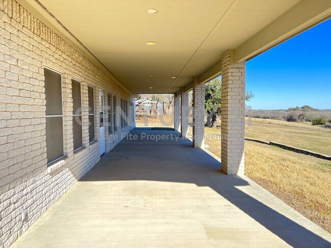 Building Photo - Beautiful 3/2/2 Situated On An Acre in Azle For Rent!