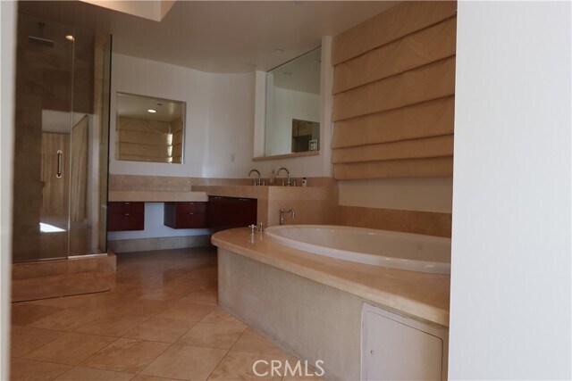 Building Photo - 703 Luton Dr