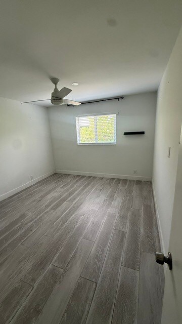 Building Photo - 1730 NE 56th Ct