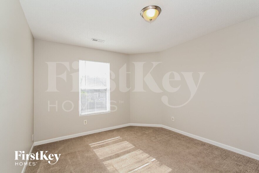 Building Photo - 5512 Hammermill Dr