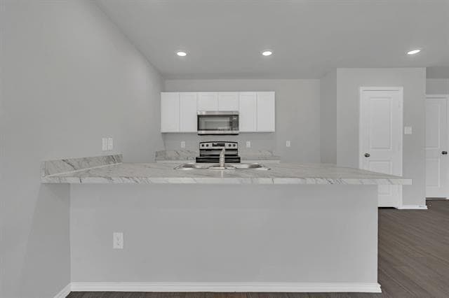 Building Photo - 135 Sienna Dr