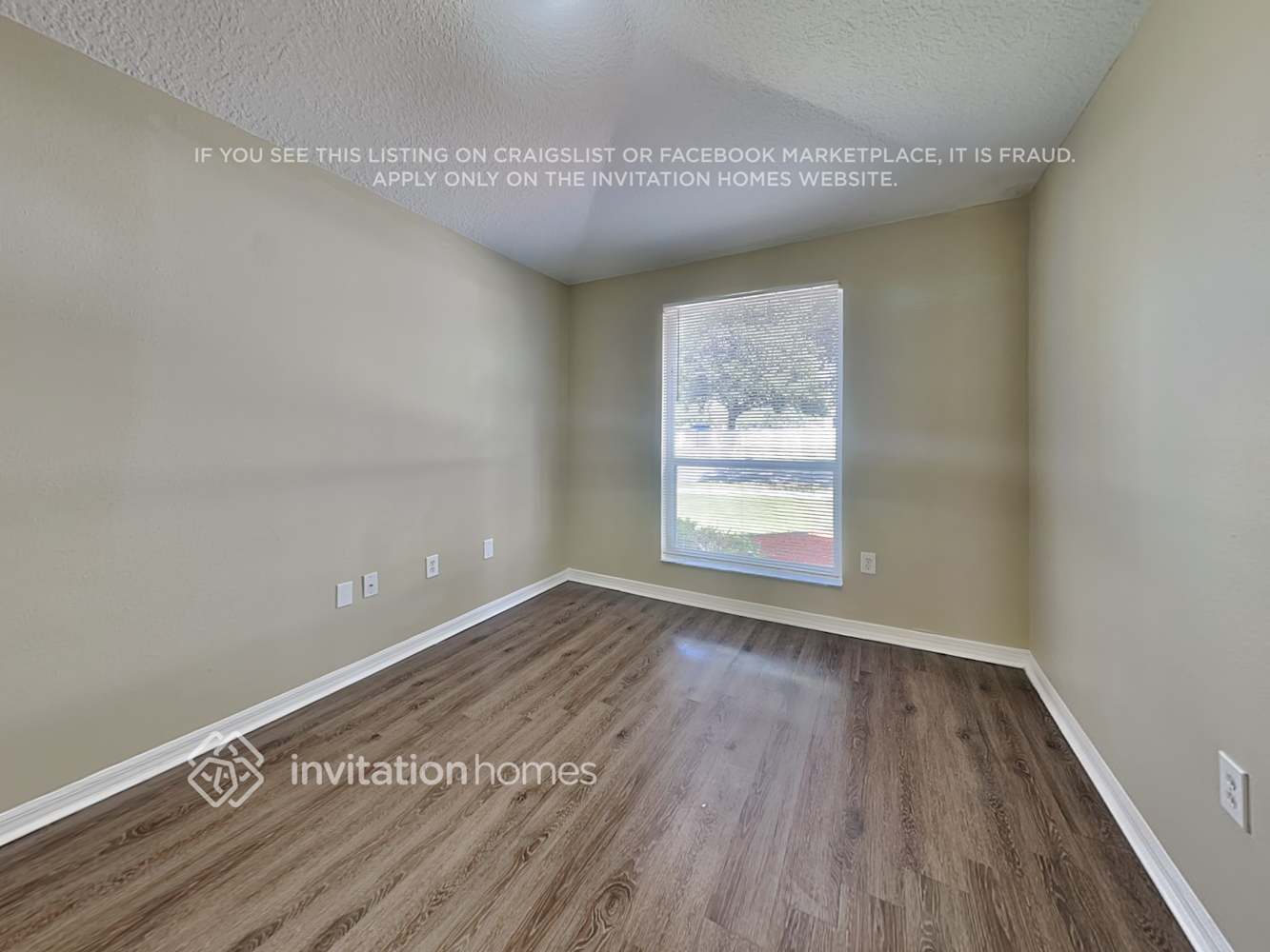 Building Photo - 10109 Deepbrook Dr