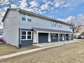 Building Photo - 1504 Ensign Dr