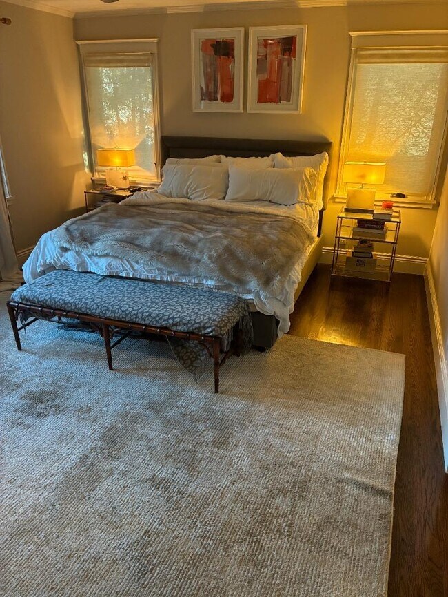 Building Photo - 212 Dwight Rd