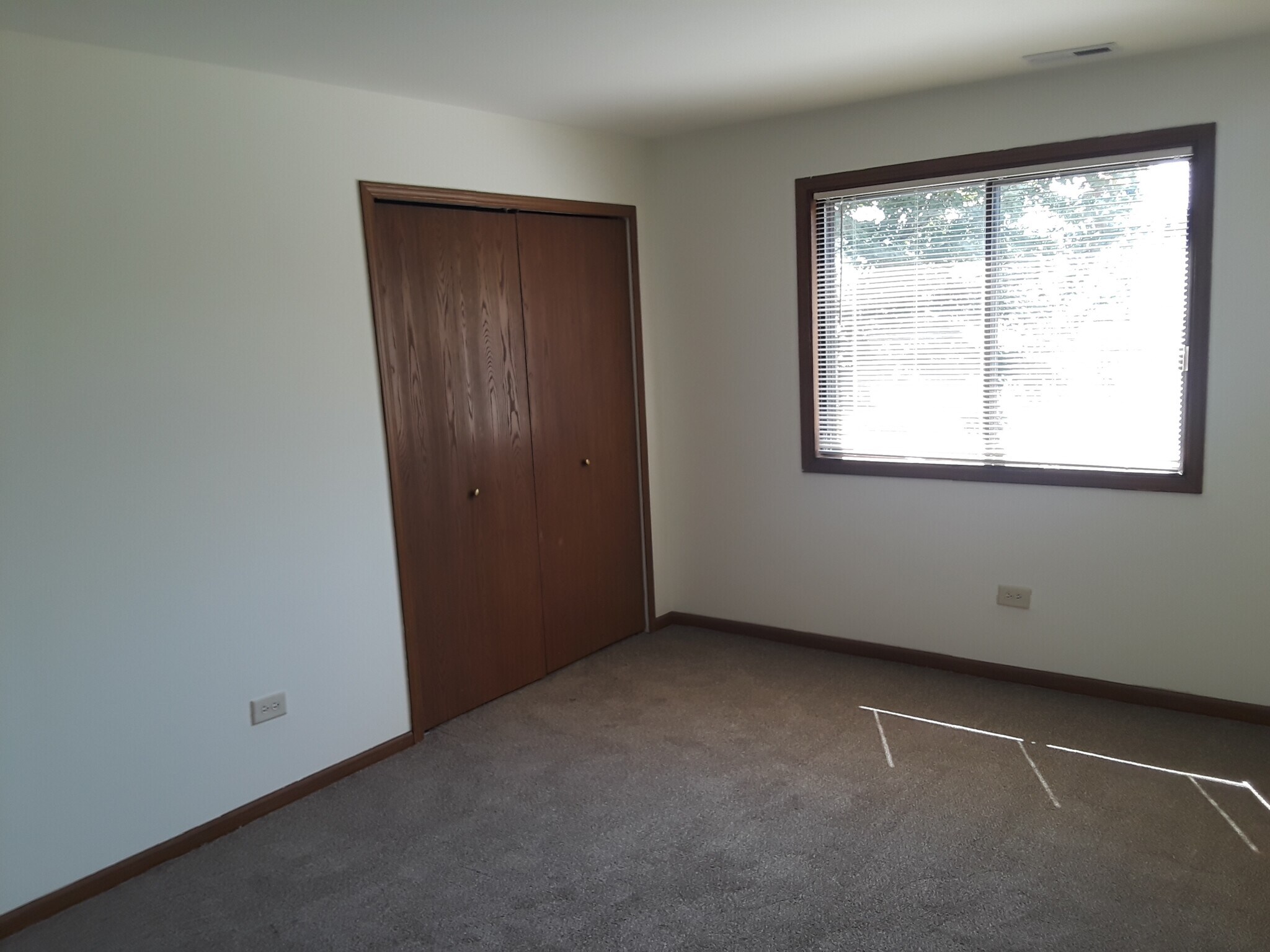 Building Photo - 15812 Peggy Ln