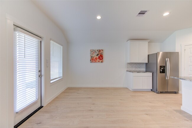 Building Photo - 2808 Misty Elm Ln