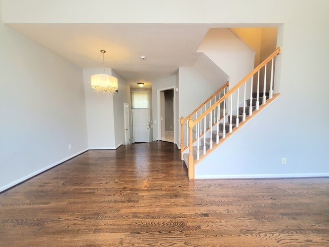 Building Photo - 6030 Lincolnia Rd