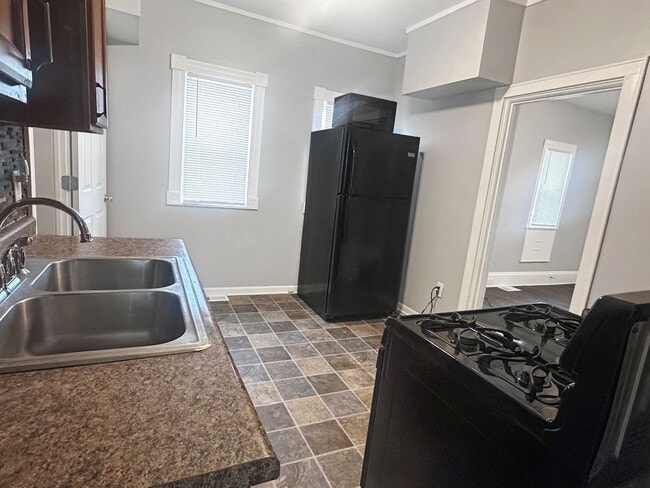 Building Photo - 441 Crosby St NW