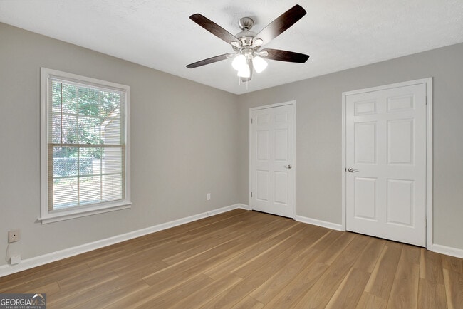 Building Photo - 135 Belle Dr