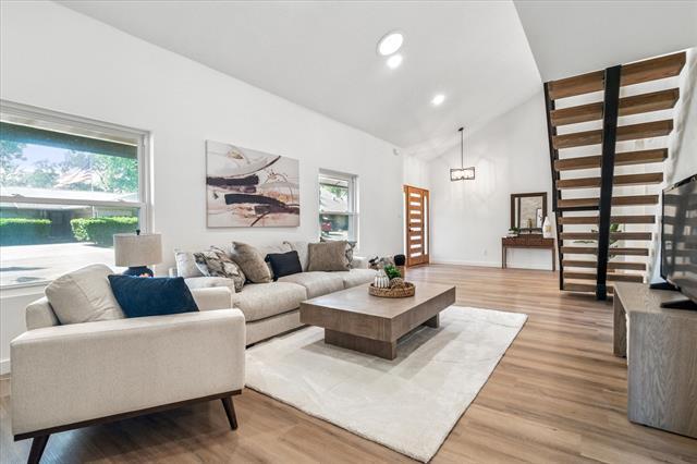 Building Photo - 15712 Terrace Lawn Cir