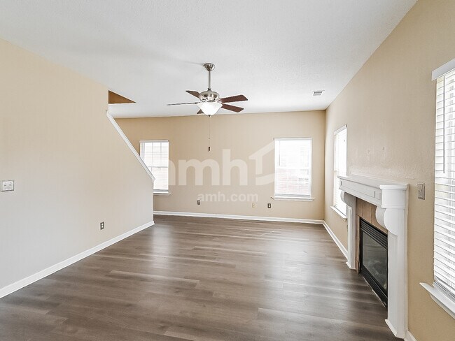 Building Photo - 7323 Red Maple Dr