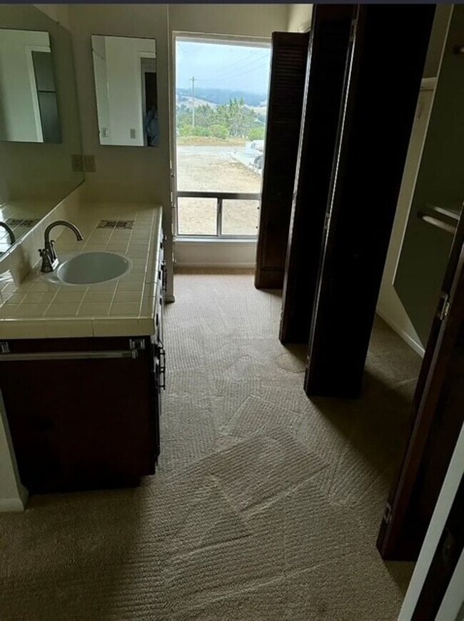Building Photo - Charming 4br/2.5ba home on acreage in Desirable Rolling Hills SLO