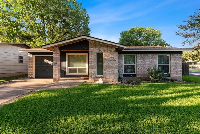 Building Photo - 508 Harway Ct