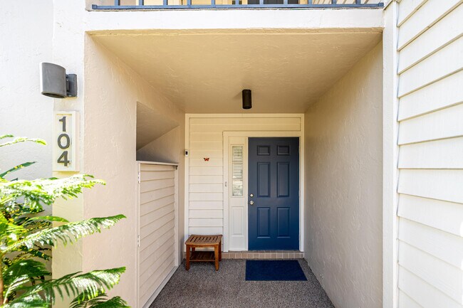 Building Photo - 6404 SE Brandywine Ct