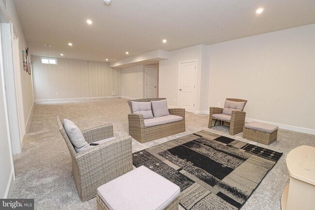 Building Photo - 2794 Golden Aster Pl