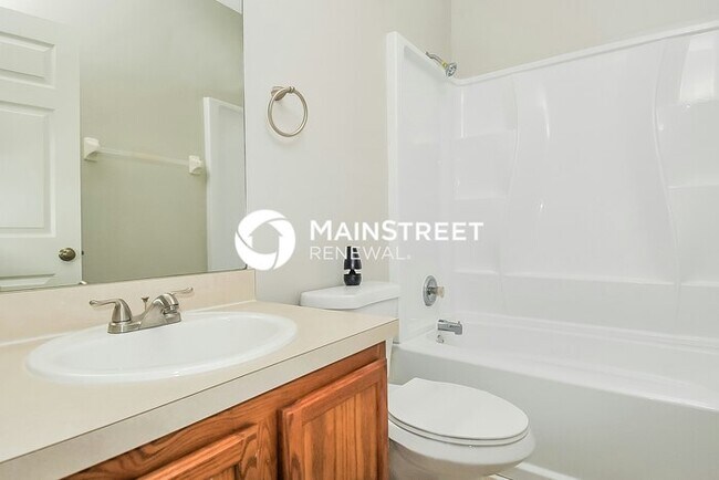 Building Photo - 3 Bedroom Pet-Friendly Home in Davenport, FL with Main Street Renewal