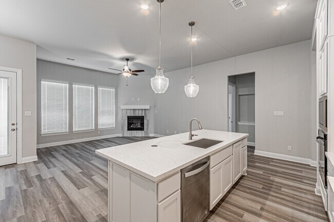 Building Photo - 3231 Tobias Ln