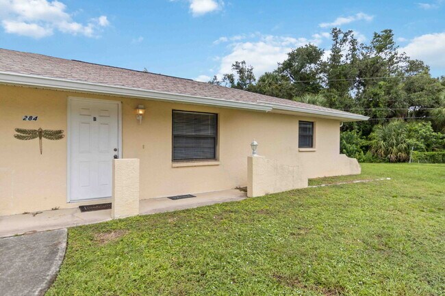 Building Photo - "Charming 2-Bedroom Duplex in Port Charlot...