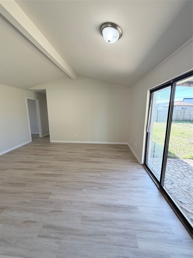 Building Photo - 3616 Willowick Dr