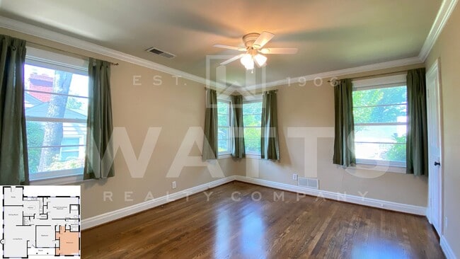 Building Photo - Beautiful Cottage Home located in Homewood