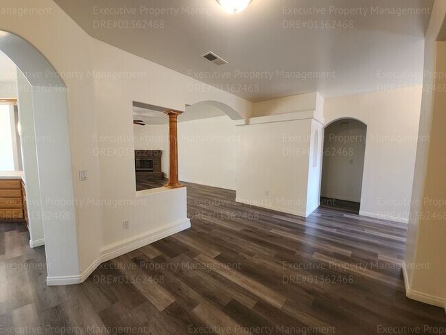 Building Photo - This house is in a great LOCATION (Callowa...
