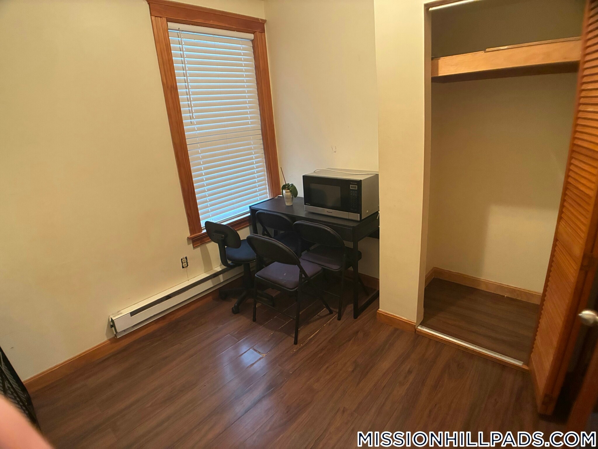 Building Photo - 739 Parker St