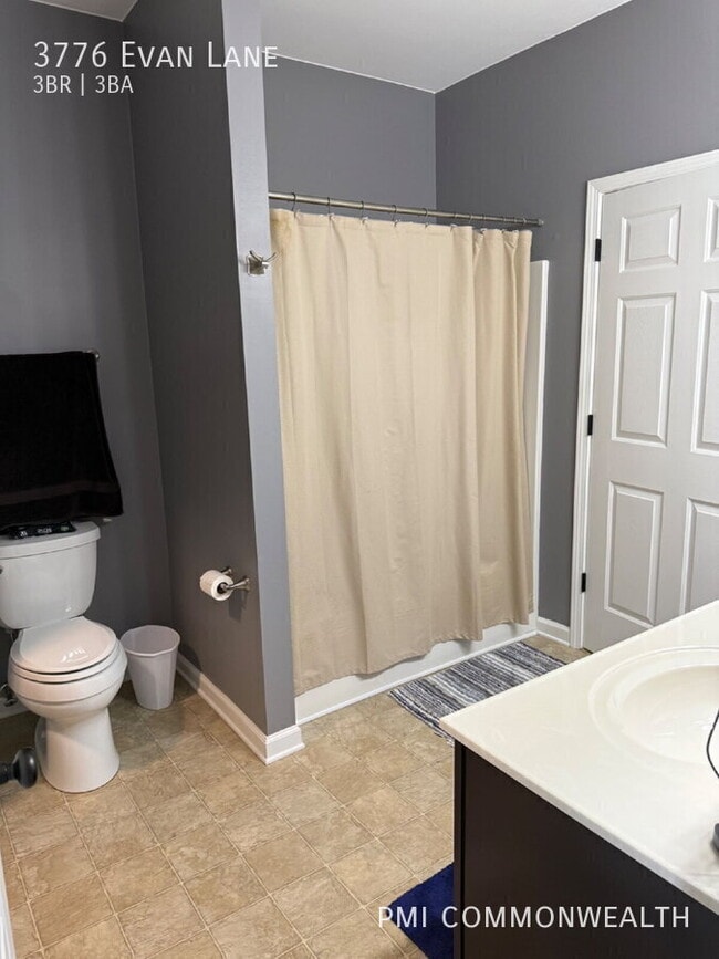 Building Photo - 3776 Evan Ln