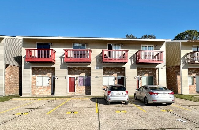 Building Photo - 1308 Cartier Dr