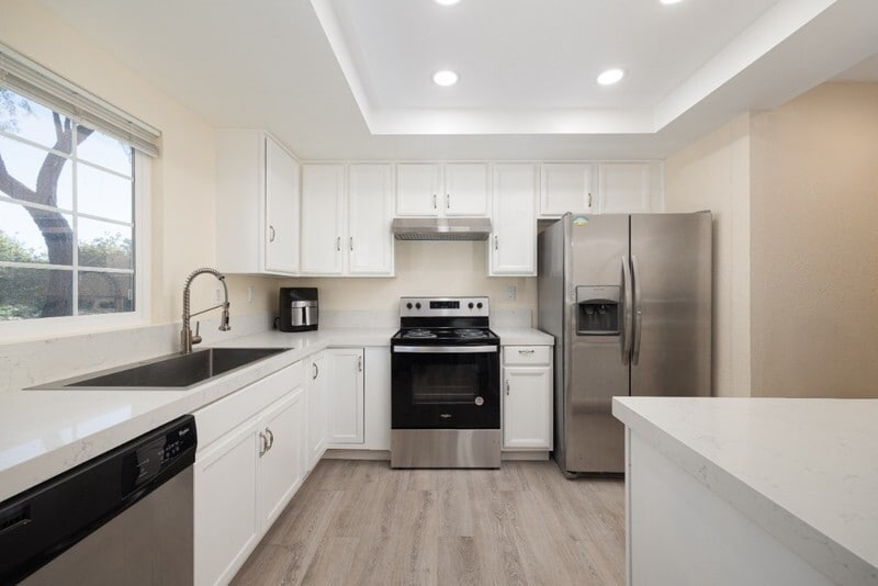 Building Photo - 2404 Manzana Way