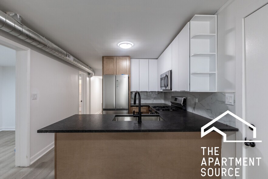 Building Photo - 1849 S Kedzie Ave