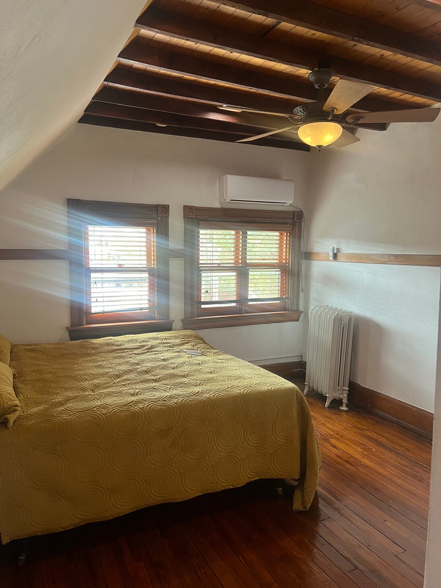 Building Photo - 4124 W Pine Blvd