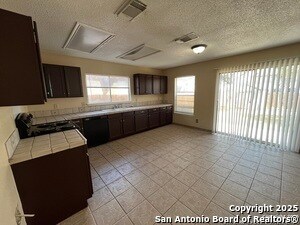 Building Photo - 6212 Encanto Point Dr