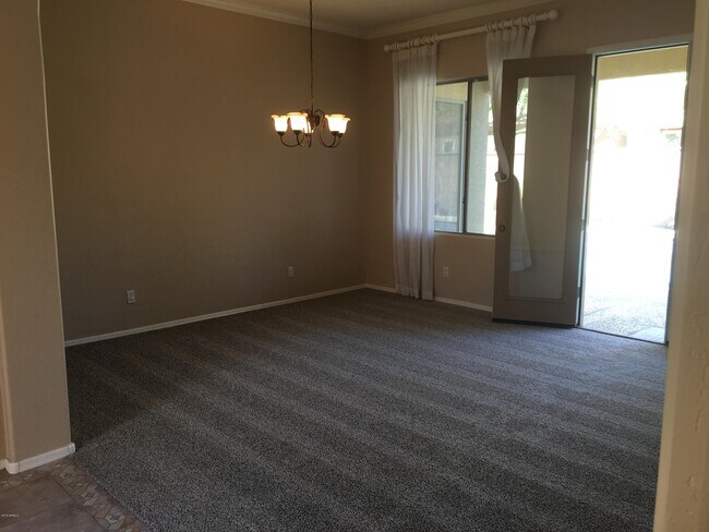 Building Photo - 2732 W Florimond Rd