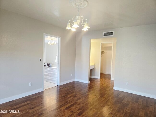 Building Photo - 5132 W Las Palmaritas Dr