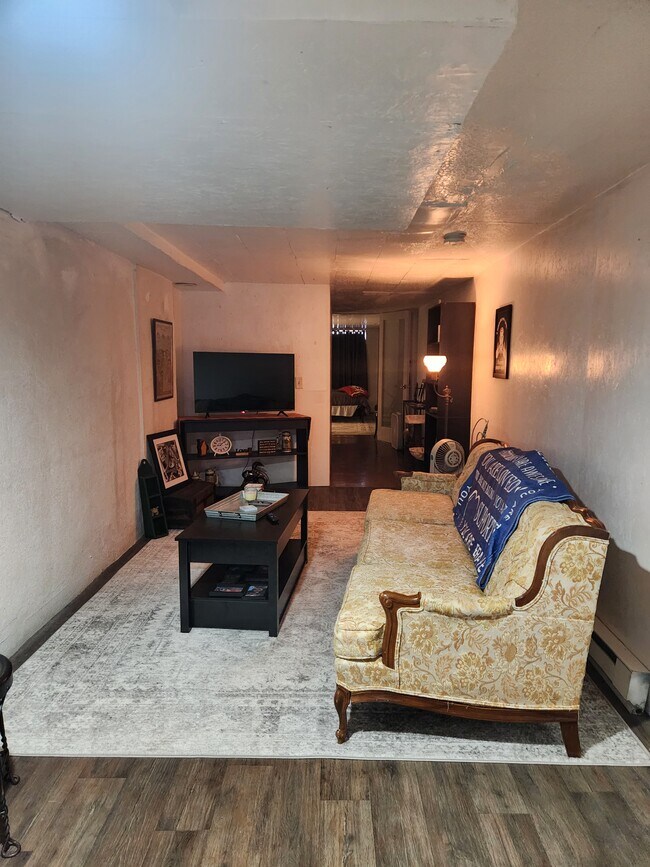 Building Photo - 712 N Market St