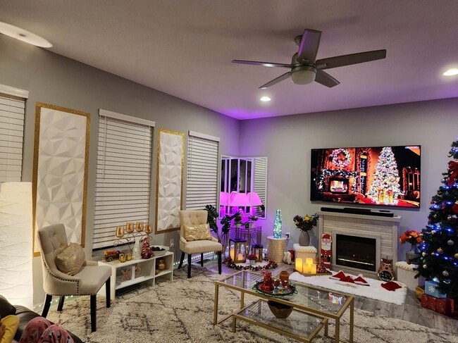 Building Photo - 6885 Charlestown Ln