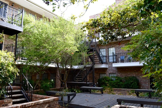 Building Photo - 2801 Rio Grande St