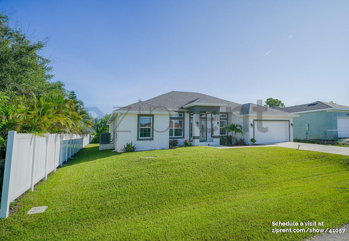 Building Photo - 15329 Aldama Cir