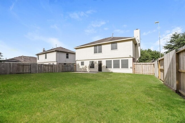 Building Photo - 32434 Hunter Park Ct