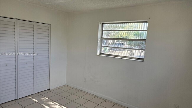 Building Photo - 28152 SW 153rd Ave